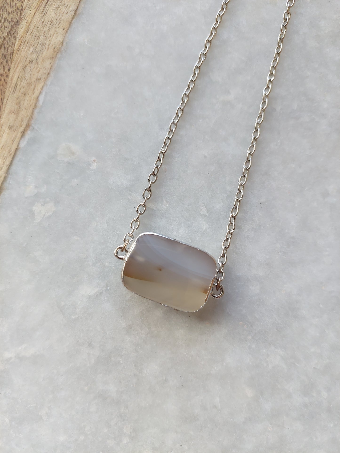 Agate Fauna Necklace