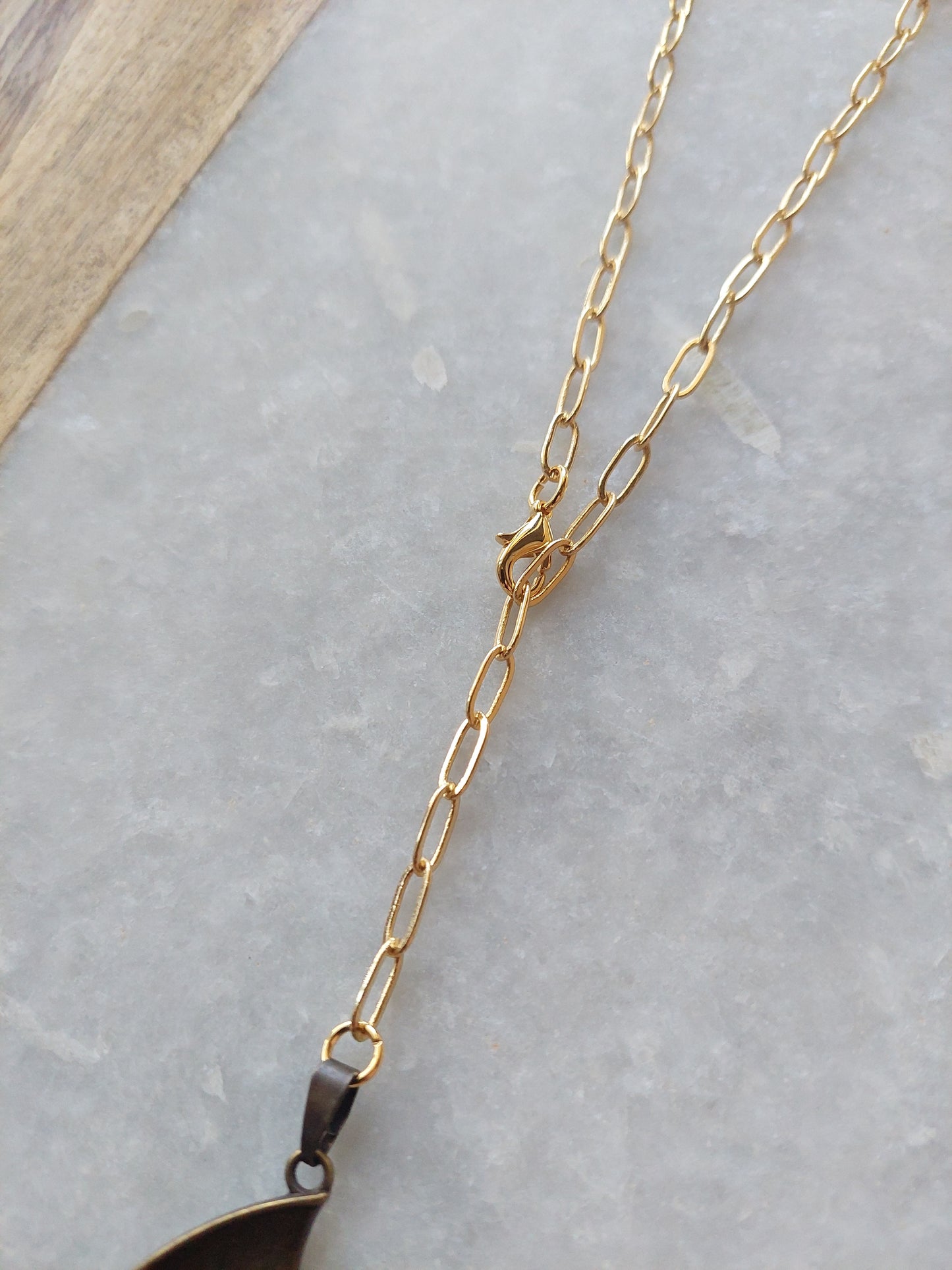 Adjustable Choker - Batwing