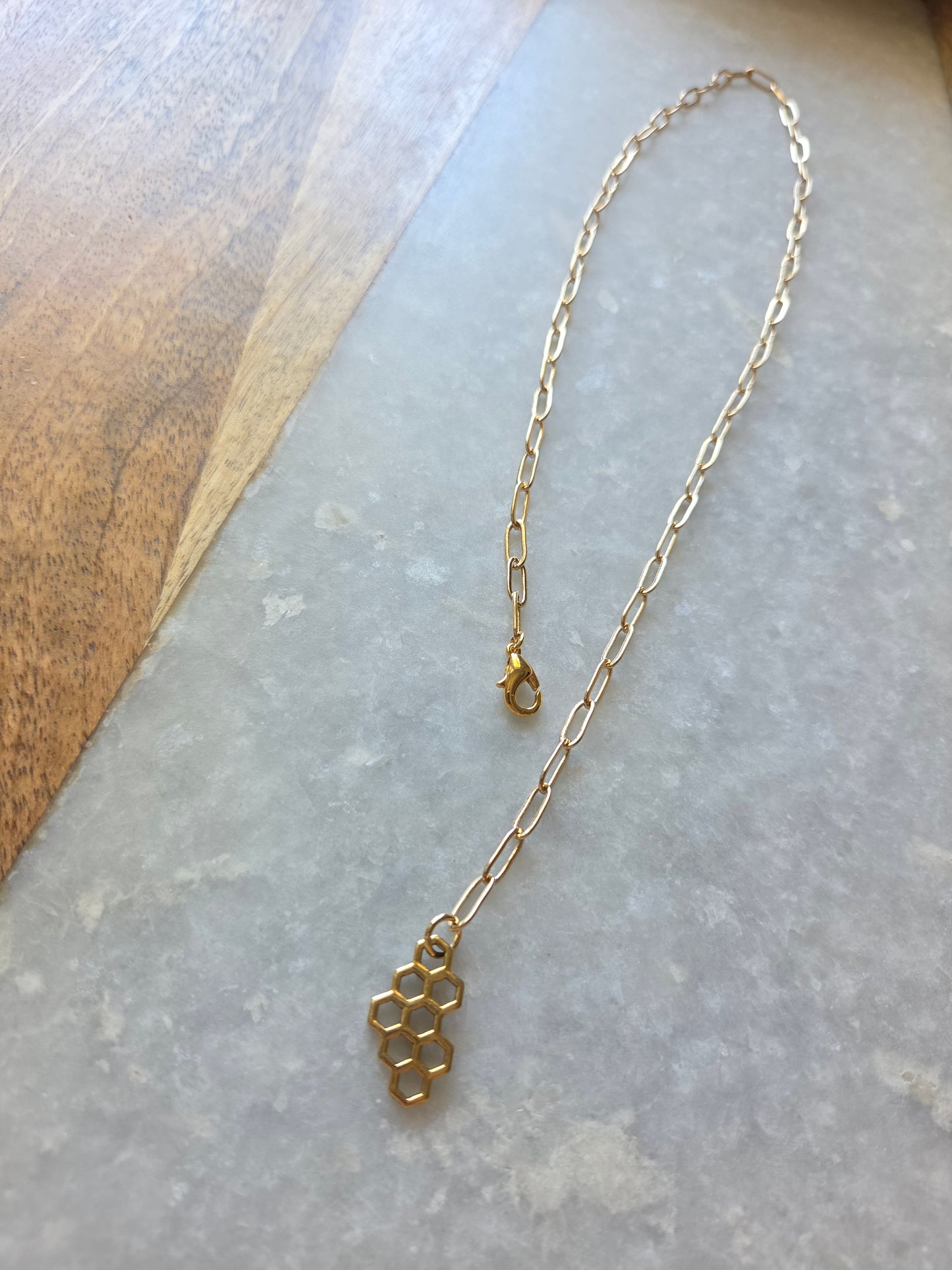Adjustable Necklace - Honeycomb