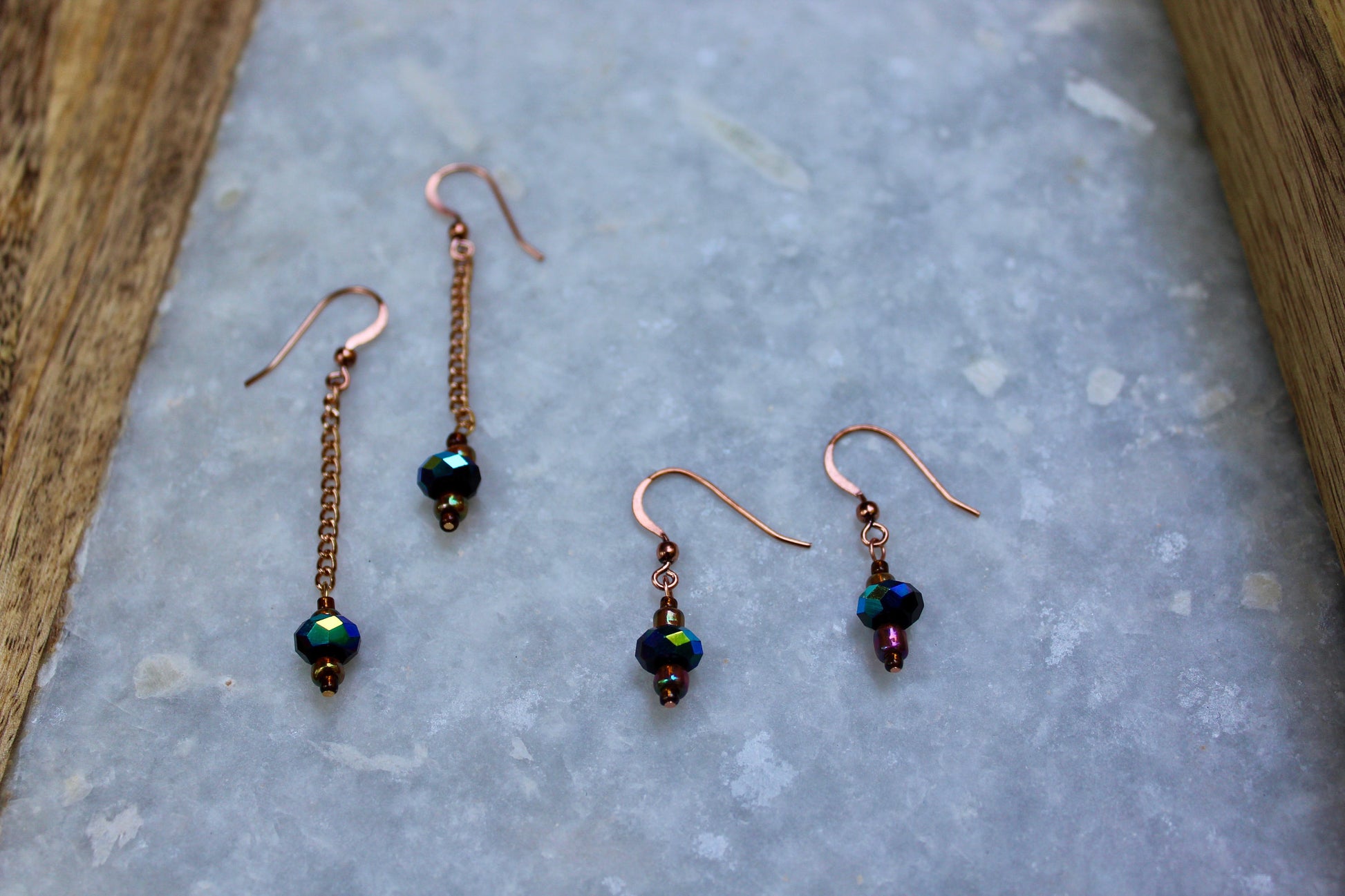 Copper Earrings, Copper Accessories, Drop Earrings, Feminine Earrings, Opalescent Jewelry, Glass Bead Jewelry, Chain Earrings, Shiny Earring