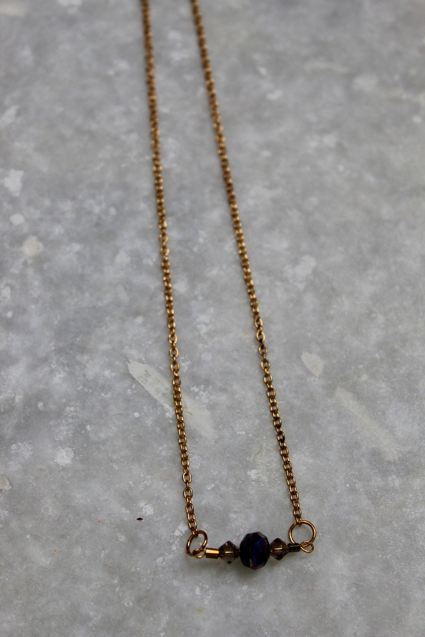 Bar Necklace, Gold Necklace, Gold Accessories, Short Necklace, Opalescent Jewelry, Basic Jewelry, Chain Necklace, Simple Necklace