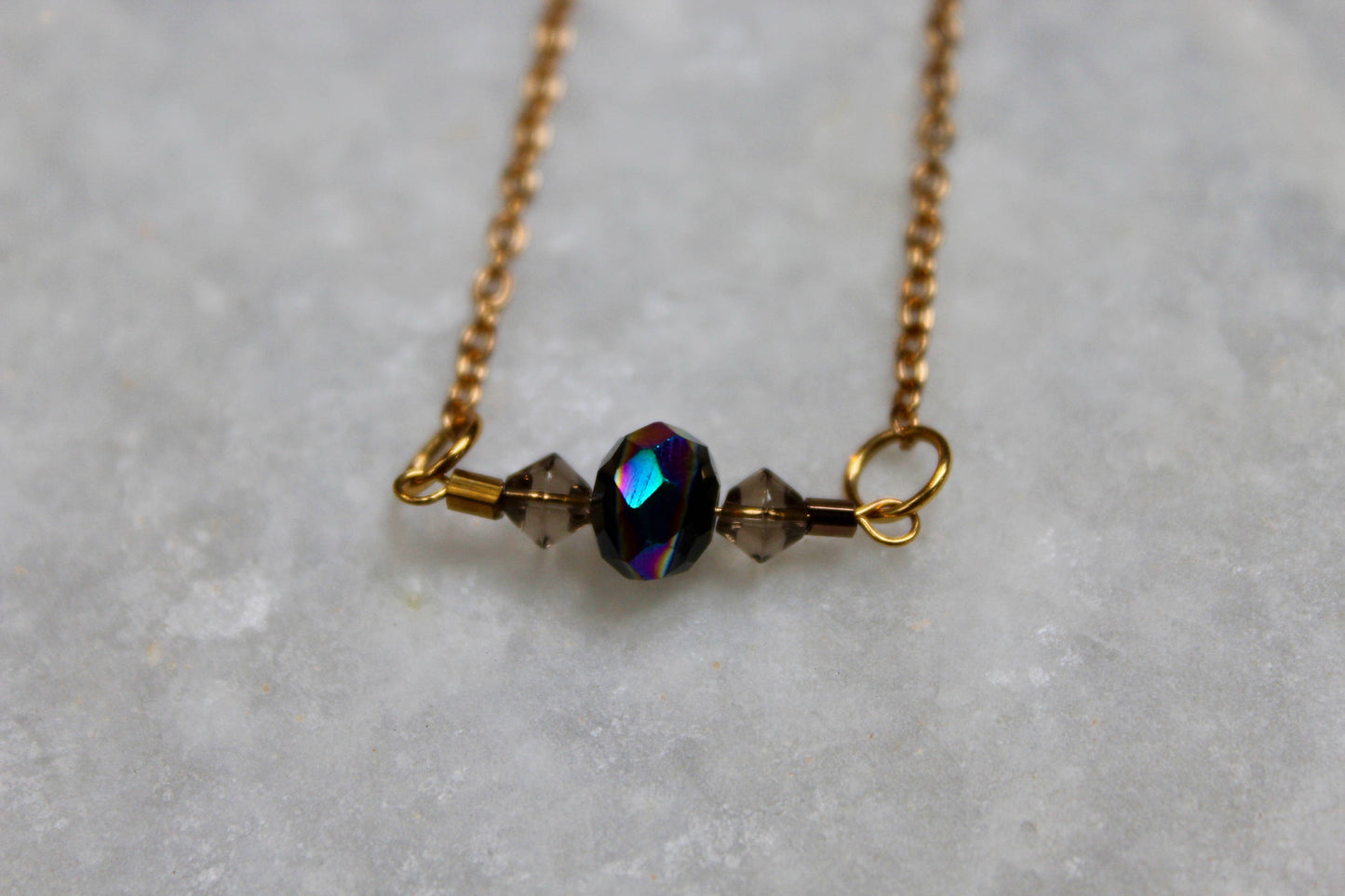 Bar Necklace, Gold Necklace, Gold Accessories, Short Necklace, Opalescent Jewelry, Basic Jewelry, Chain Necklace, Simple Necklace