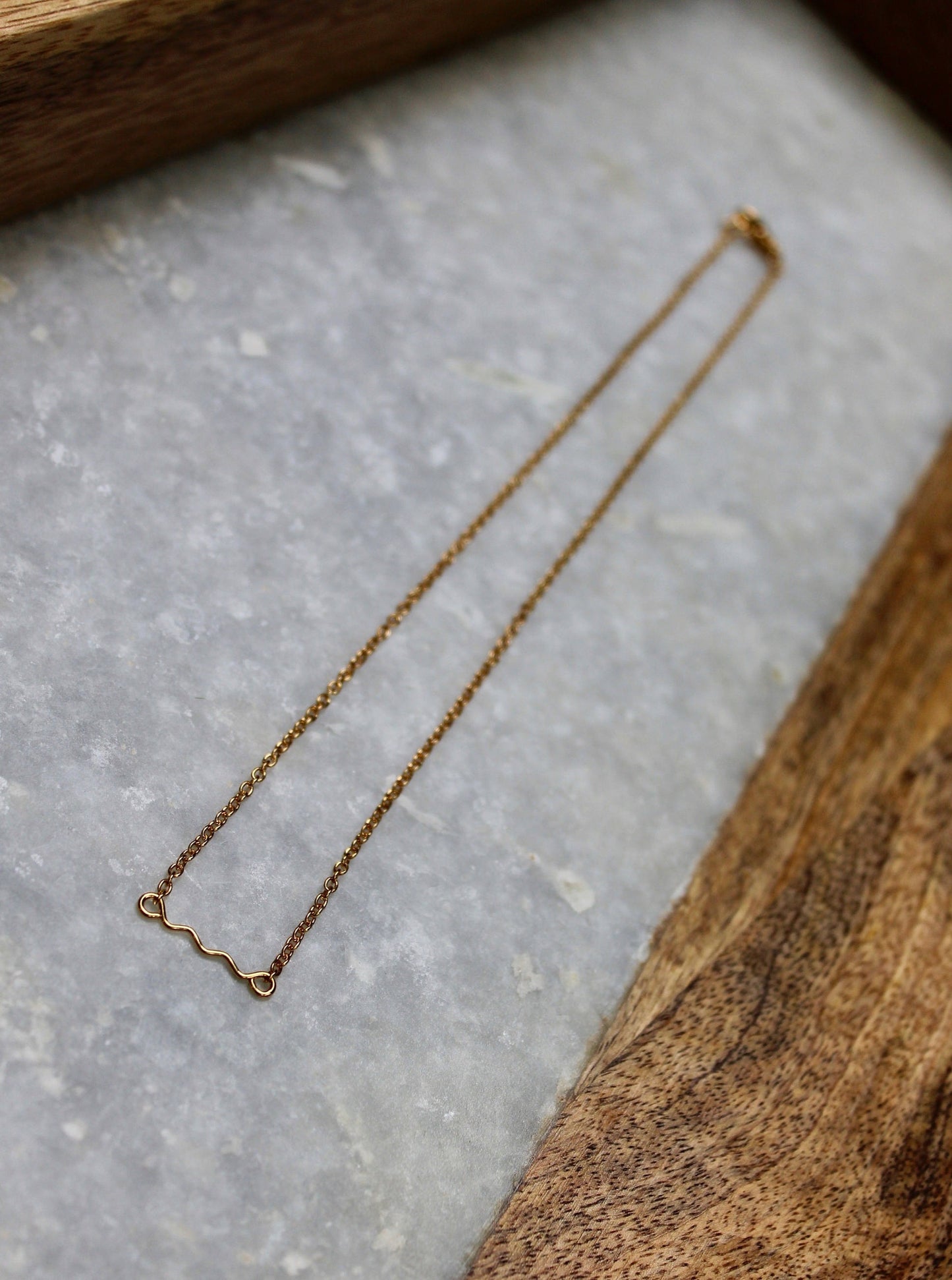 Gold Bar Necklace, Bar Necklace, Gold Necklace, Gold Jewelry, Wavy Necklace, Wavy Bar Necklace, Simple Jewelry, Classic Necklace