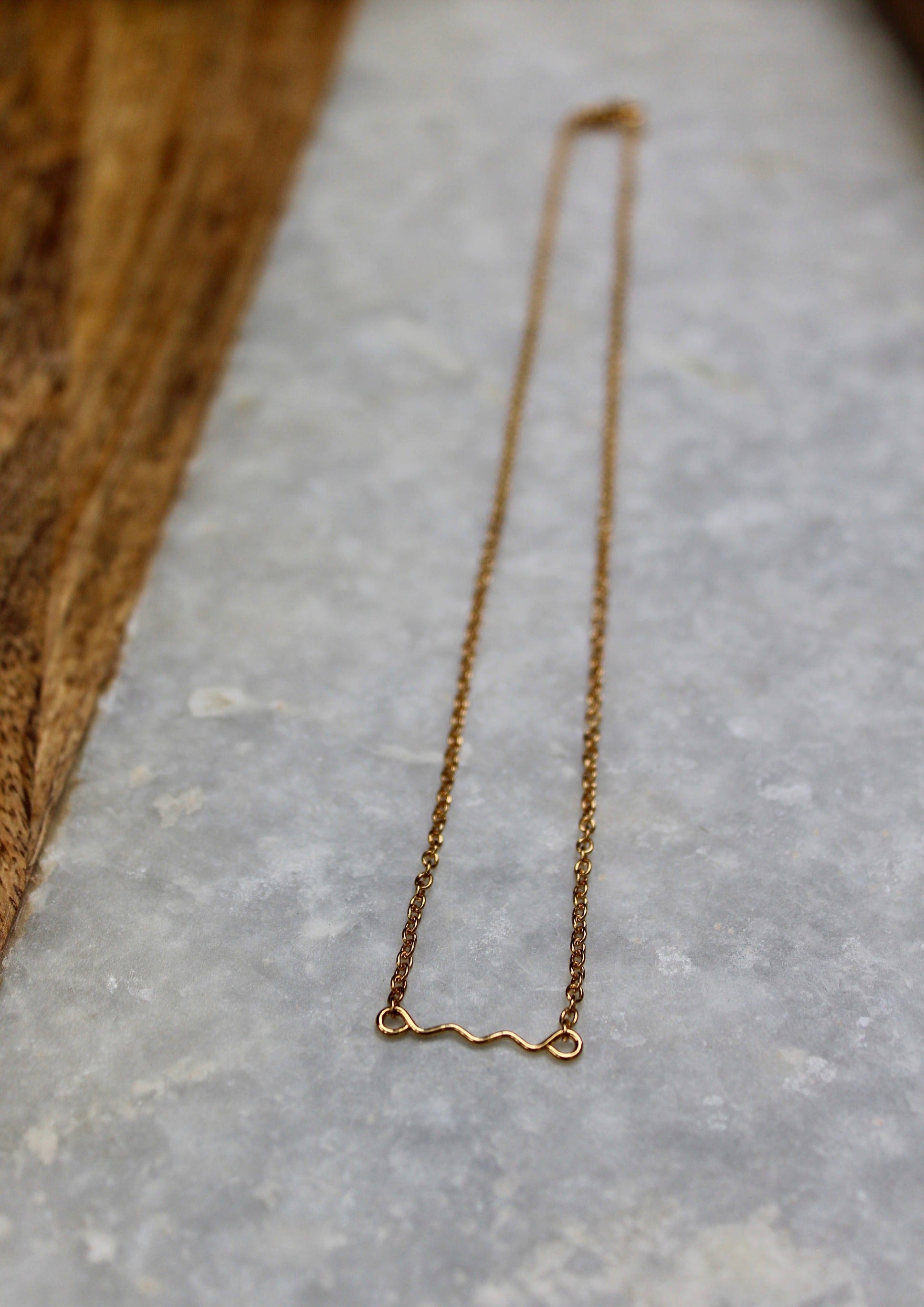 Gold Bar Necklace, Bar Necklace, Gold Necklace, Gold Jewelry, Wavy Necklace, Wavy Bar Necklace, Simple Jewelry, Classic Necklace