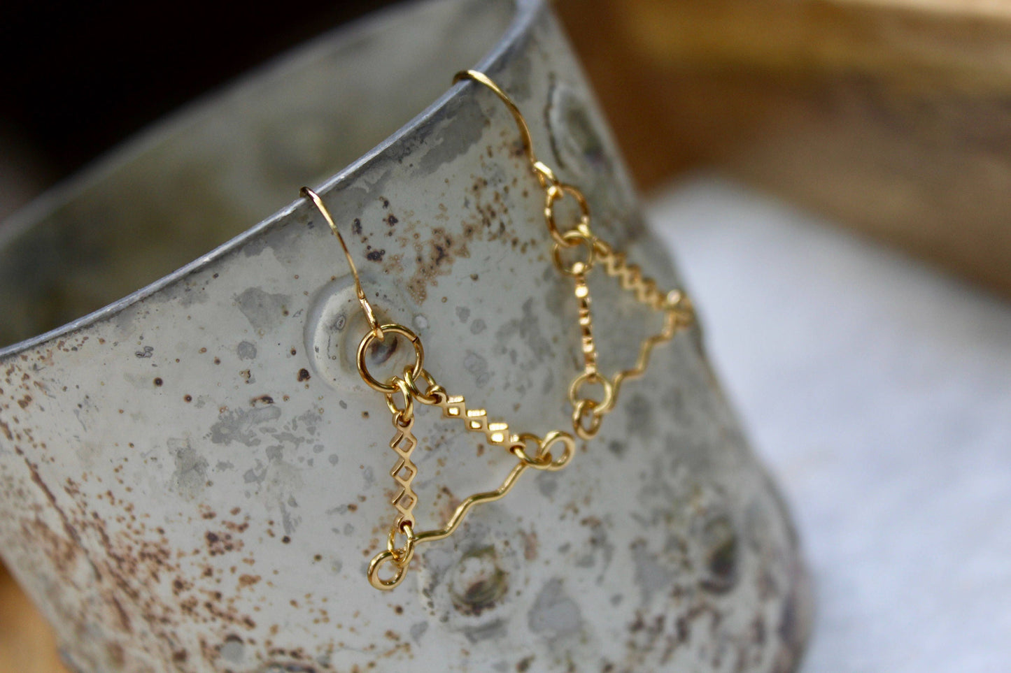 Dainty Earrings, Gold Earrings, Gold Jewelry, Gold Link Earrings, Wavy Link Earrings, Triangle Jewelry, Lightweight Earrings