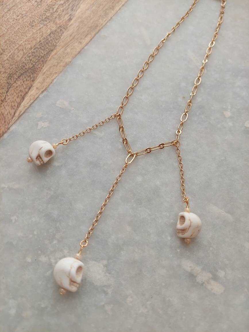 Skull Necklace, White Skull Necklace, Halloween Necklace, Halloween Jewelry, Porcelain Skull Necklace, Costume Jewelry, Gothic Necklace