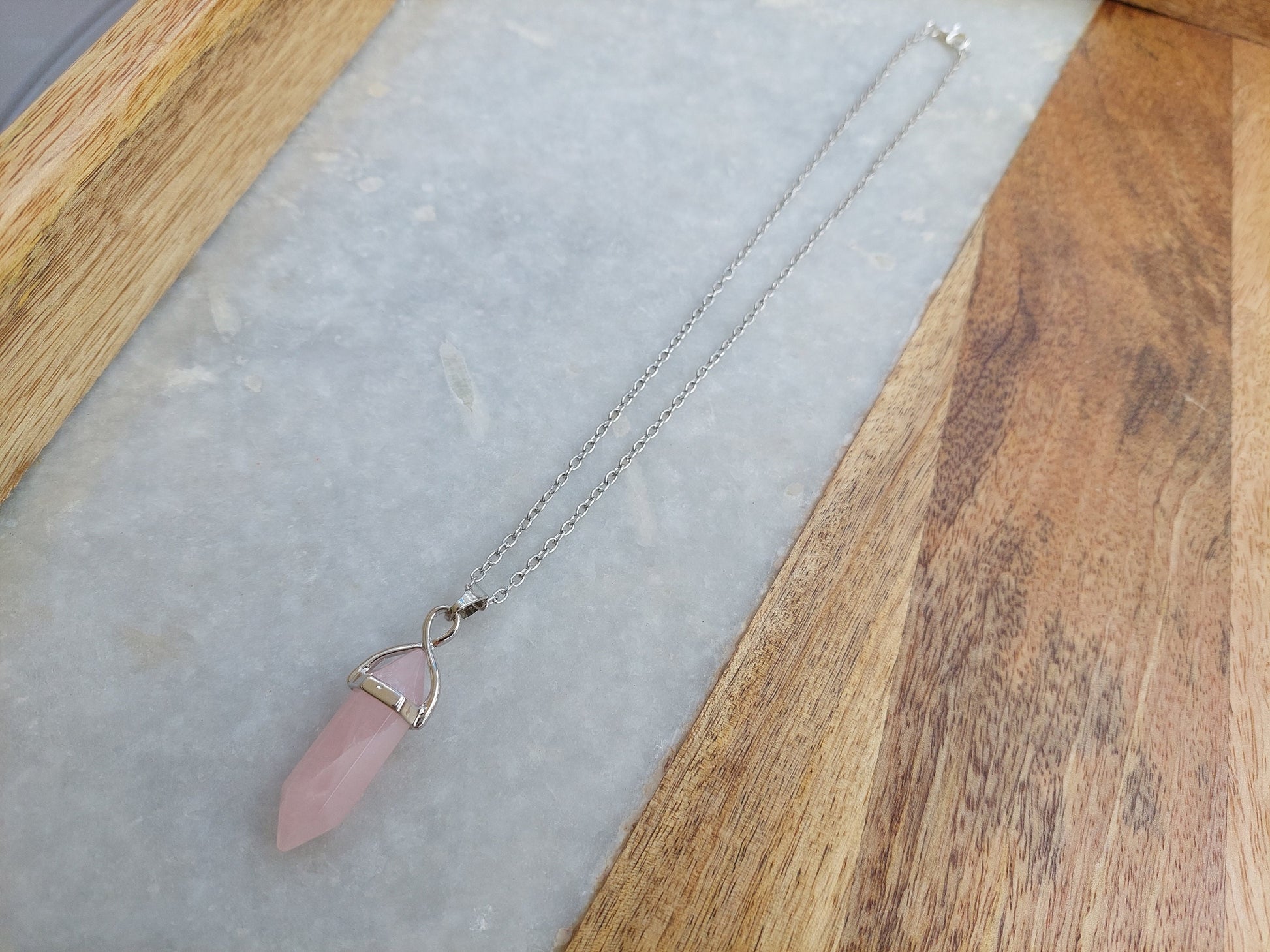 Rose Quartz Necklace, Rose Quartz Jewelry, Quartz Jewelry, Quartz Pendant, Silver Necklace, Silver Jewelry, Polished Quartz