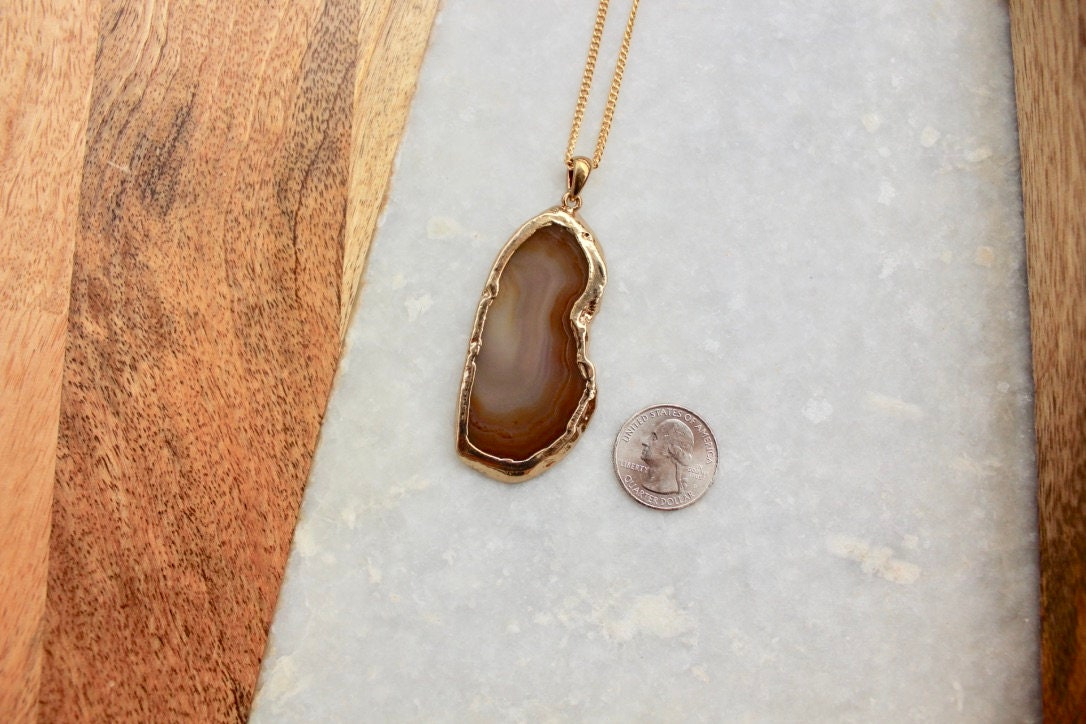 Brown Agate Jewelry, Agate Necklace, Agate Slice Necklace, Semi Precious Jewelry, Gold Necklace, Agate Fashion, Agate Accessories