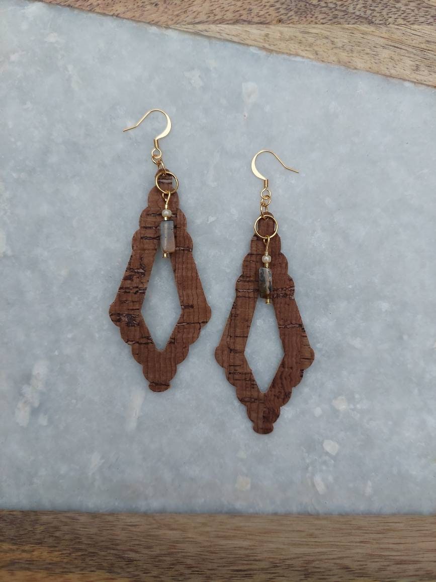 Cork Earrings, Cork Jewelry, Lodolite Quartz Earrings, Lodolite Jewelry, Quartz Earrings, Gold Earrings, Long Earrings, Light Earrings